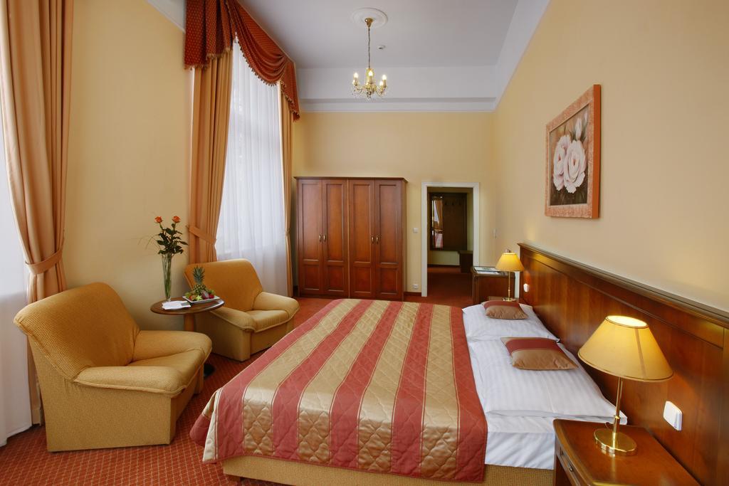 Ensana Centralni Lazne - Maria Spa Mariánské Lázně Cameră foto